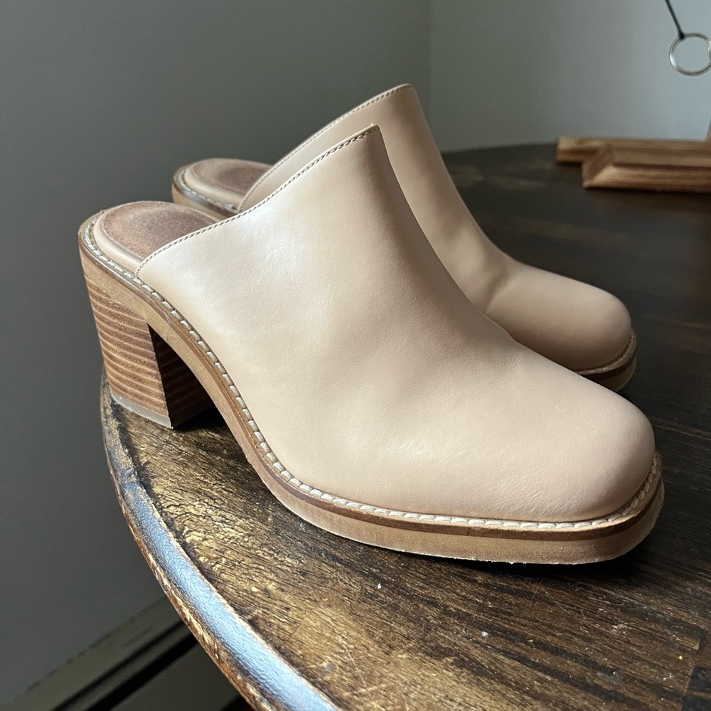 Women's Tan Leather Block Heel Mules